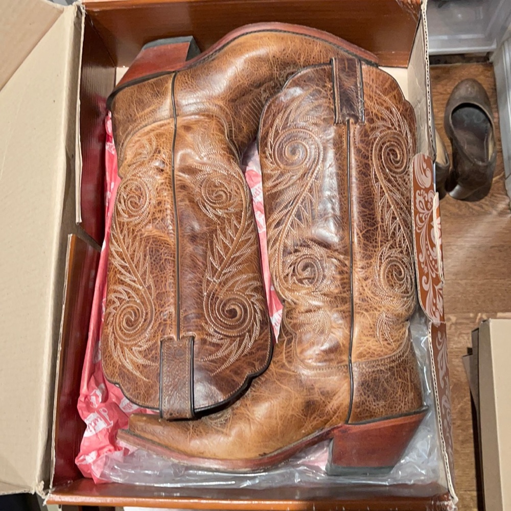 Justin Boots Leather Tan Damiana Style L4332